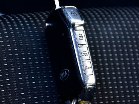 Used 2020 Kia Forte LXS image 24