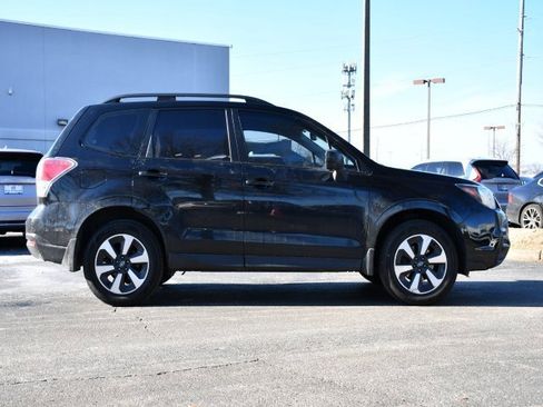 Used 2017 Subaru Forester 2.5i w/ Alloy Wheel Package image 7