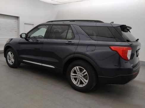 Used 2022 Ford Explorer XLT w/ Equipment Group 202A RWD image 3