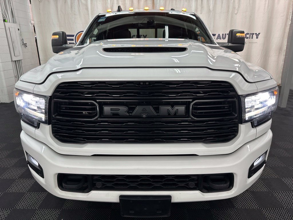 Used 2024 RAM 3500 Limited w/ Night Edition AWD/4WD image 3