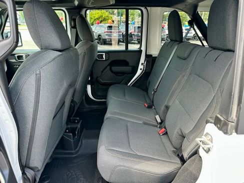 Used 2026 Jeep Wrangler Unlimited Sport AWD/4WD image 17