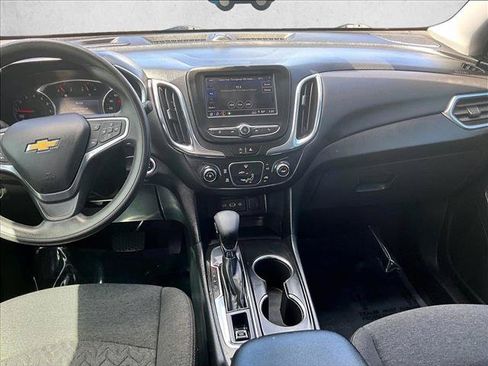 Used 2022 Chevrolet Equinox LT FWD image 8