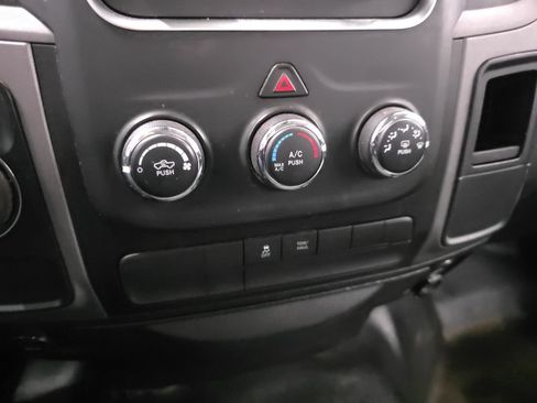 Used 2014 RAM 1500 Tradesman w/ Power & Remote Entry Group image 18