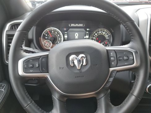 Used 2024 RAM 2500 Big Horn w/ Safety Group image 10