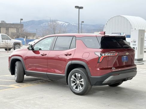 New 2026 Chevrolet Equinox LT w/ Convenience Package II image 3