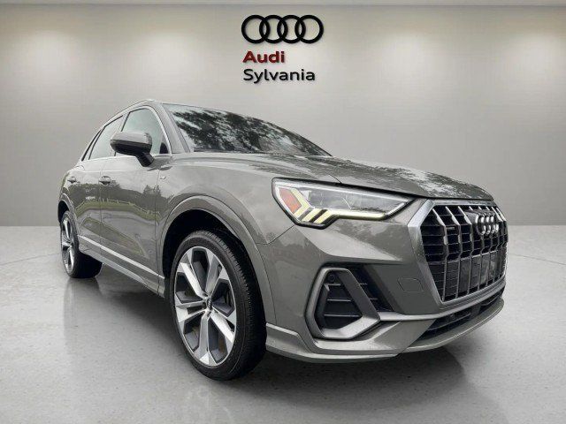 Used 2019 Audi Q3 2.0T Premium Plus w/ Premium Plus Package AWD/4WD image 1