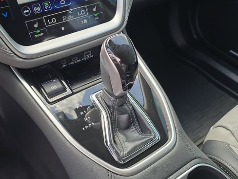 Used 2025 Subaru Outback Limited w/ Tech Package 3 image 27