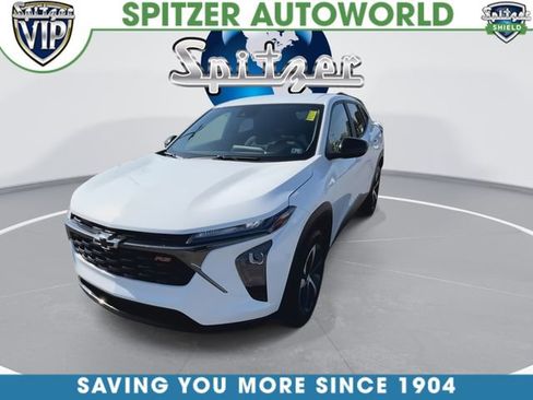 Used 2024 Chevrolet Trax RS FWD image 4