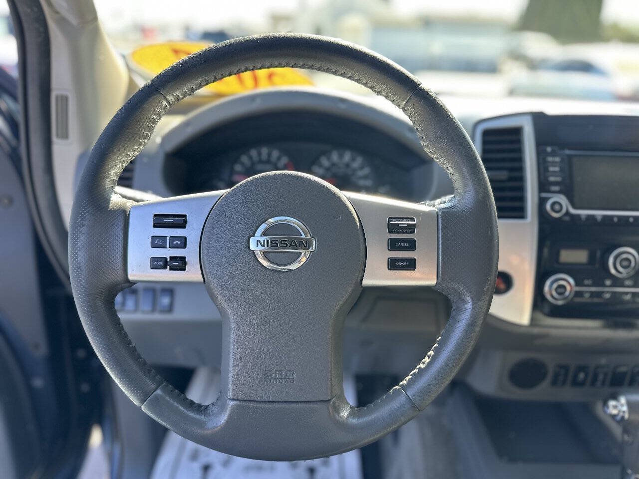 Used 2017 Nissan Frontier SV w/ SV Value Truck Package RWD image 11