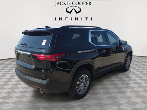 Used 2023 Chevrolet Traverse LT w/ LPO, Floor Liner Package FWD image 5