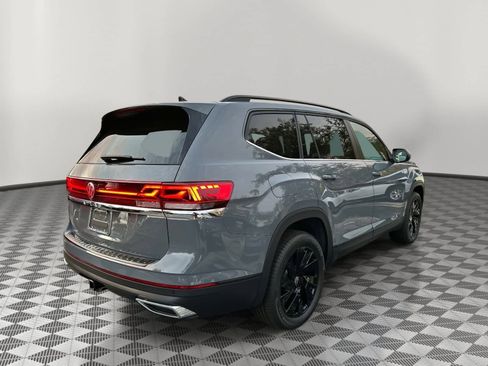 New 2026 Volkswagen Atlas SE FWD image 3