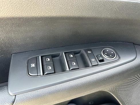 Used 2024 Kia Forte LXS image 22