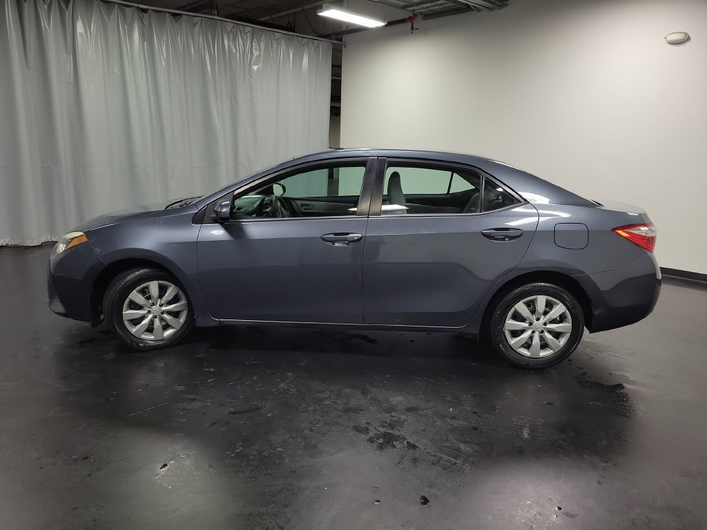 Used 2014 Toyota Corolla LE FWD image 5
