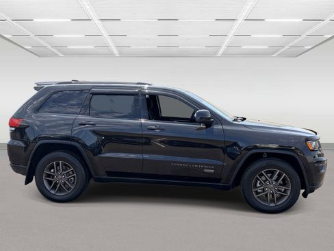 Used 2016 Jeep Grand Cherokee Laredo 75th Anniversary RWD image 5