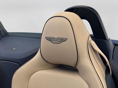 New 2026 Aston Martin V8 Vantage Roadster RWD image 5