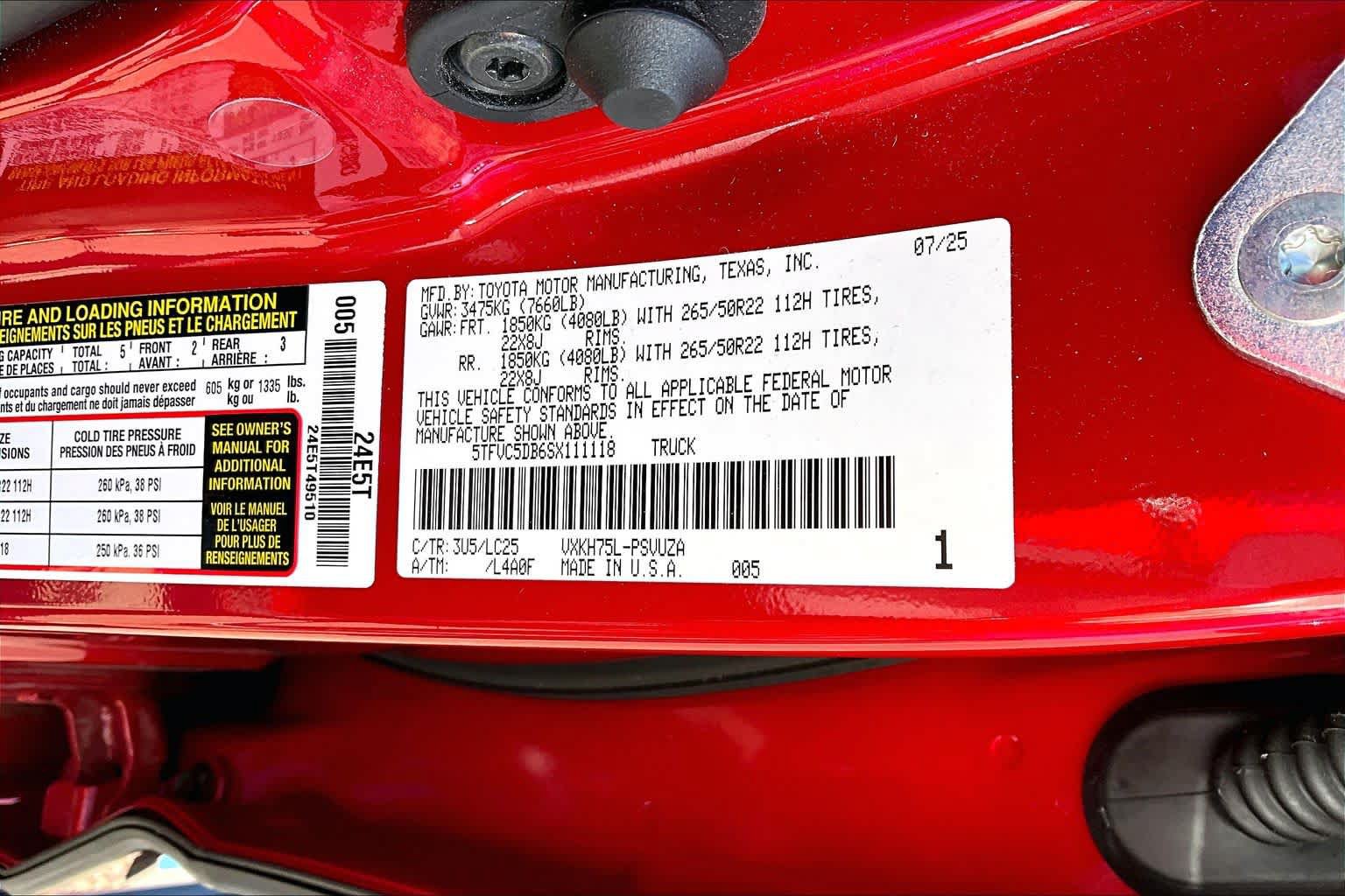 Certified 2025 Toyota Tundra Capstone AWD/4WD image 36