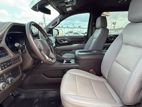 Used 2022 Chevrolet Suburban Z71 AWD/4WD image 10