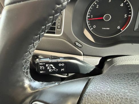 Used 2014 Volkswagen Jetta TDI FWD image 12