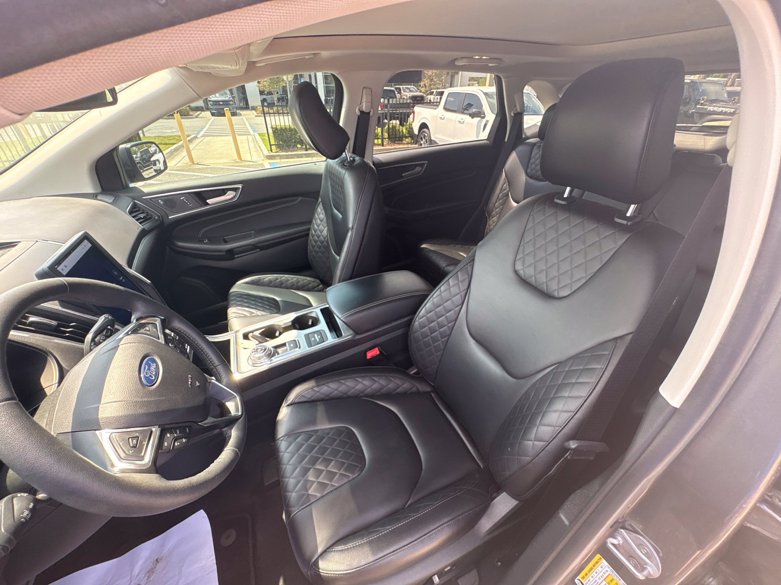 Used 2023 Ford Edge Titanium AWD/4WD image 15