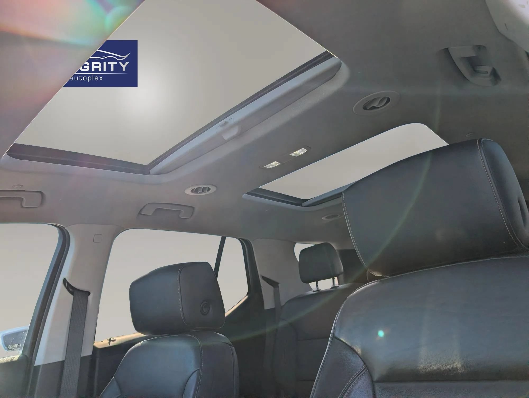 Used 2021 Chevrolet Traverse LT w/ LT Premium Package FWD image 9