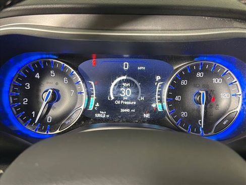 Used 2025 Chrysler Pacifica Select FWD image 25