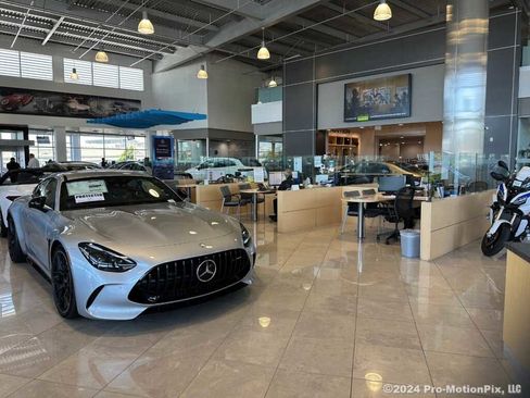 Used 2024 Lexus NX 350h AWD w/ Premium Package image 7