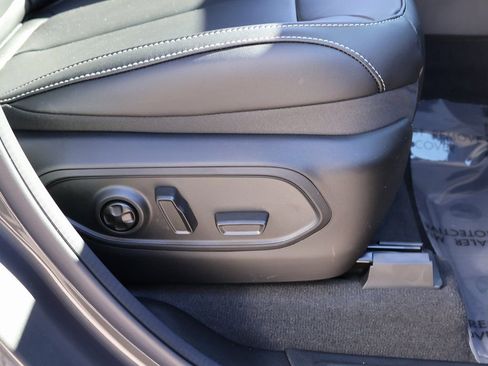 New 2025 Jeep Grand Cherokee L Limited w/ Trailer Tow Package image 10