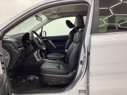 Used 2014 Subaru Forester 2.5i Limited AWD/4WD image 14