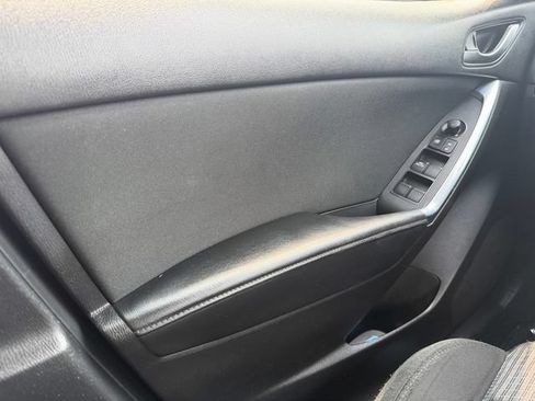 Used 2015 MAZDA CX-5 Touring FWD image 32