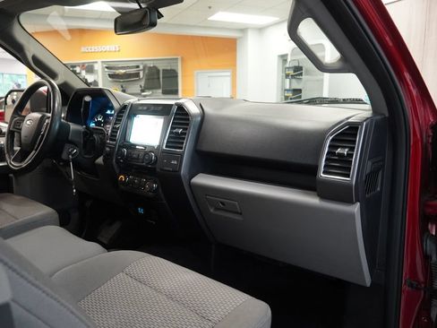 Used 2016 Ford F150 XLT w/ Equipment Group 302A Luxury AWD/4WD image 36
