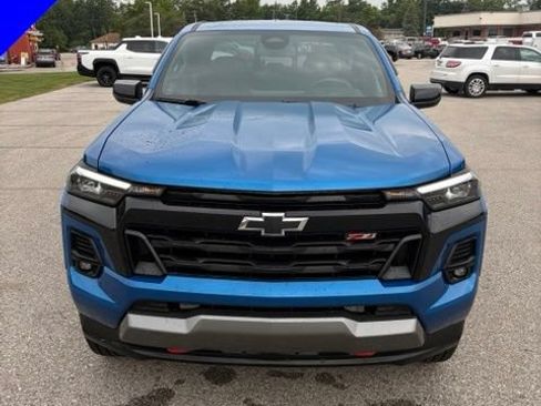 Used 2023 Chevrolet Colorado Z71 w/ Z71 Convenience Package 2 AWD/4WD image 10