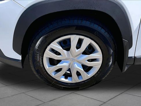 Used 2026 Toyota Corolla Cross L FWD image 11