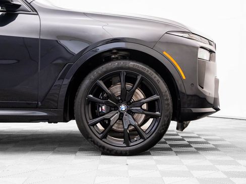 Certified 2024 BMW X7 xDrive40i w/ M Sport Package image 33