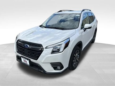 Certified 2023 Subaru Forester Limited AWD/4WD image 3