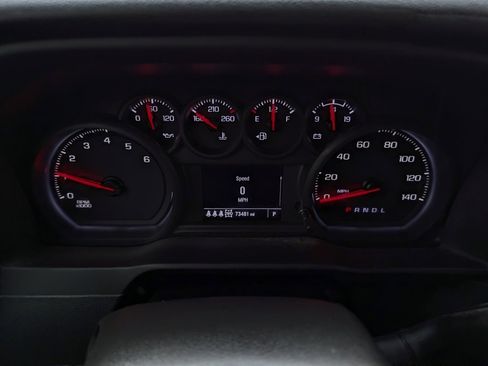 Used 2025 Chevrolet Silverado 2500 Custom w/ Custom Value Package image 2