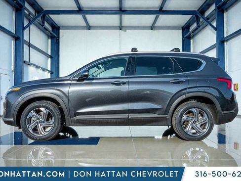 Used 2023 Hyundai Santa Fe SEL image 2