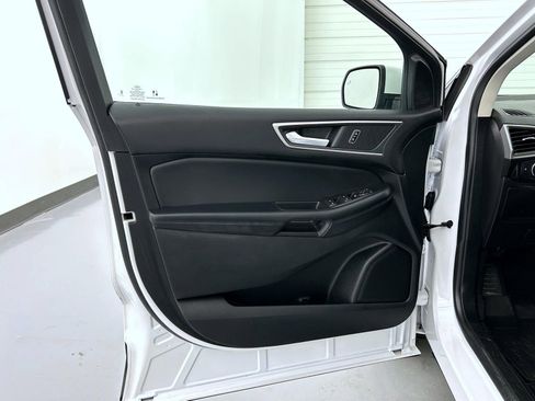 Used 2022 Ford Edge SEL w/ Convenience Package image 9