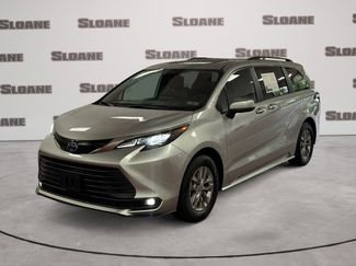Used 2025 Toyota Sienna XLE FWD video 1