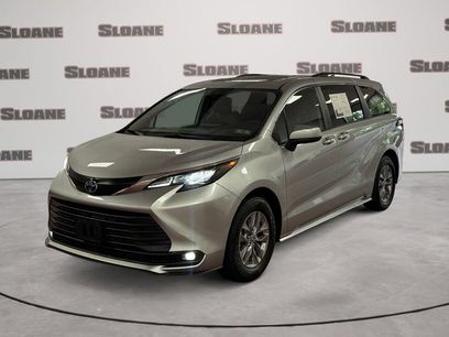 Used 2025 Toyota Sienna XLE
