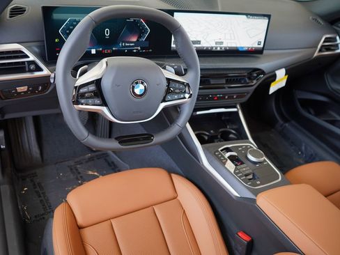 Used 2025 BMW 230i Coupe w/ Convenience Package image 12