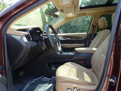 Certified 2023 Cadillac XT6 Premium Luxury w/ Platinum Package AWD/4WD image 6
