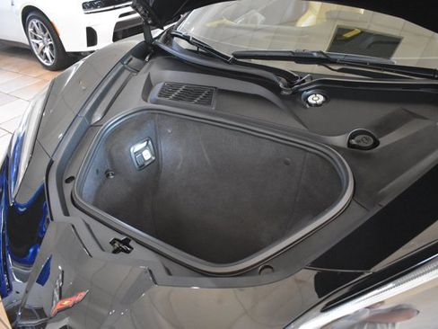 Used 2021 Chevrolet Corvette Stingray Premium Cpe w/ Z51 Performance Package RWD image 28