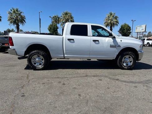 Used 2014 RAM 3500 Tradesman w/ Chrome Appearance Group image 8