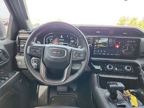 Used 2024 GMC Sierra 1500 AT4 w/ Technology Package image 16