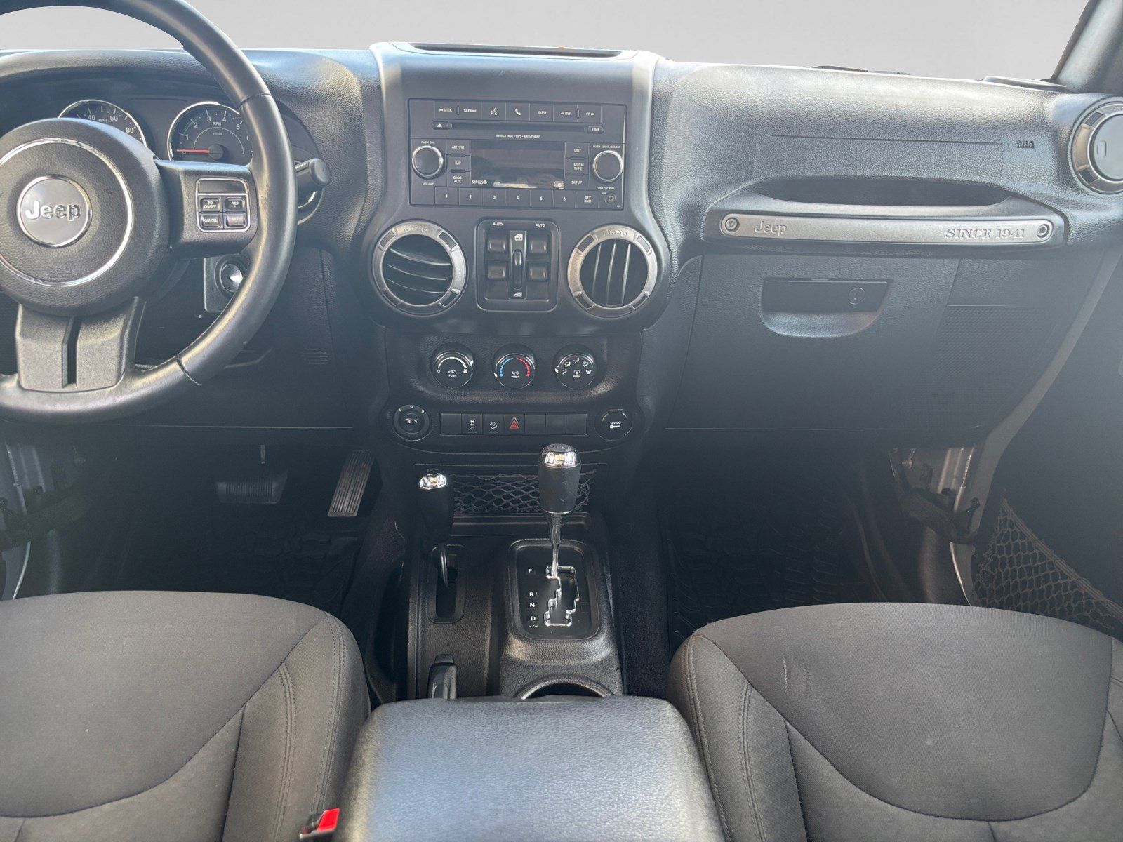 Used 2015 Jeep Wrangler Unlimited Sport w/ Quick Order Package 24S AWD/4WD image 12