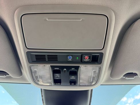Used 2022 Honda Odyssey Elite image 17