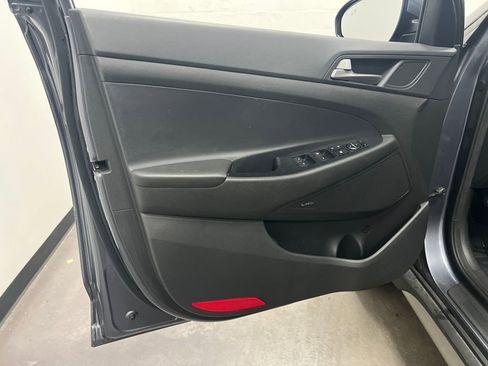 Used 2018 Hyundai Tucson SEL Plus w/ Cargo Package image 12