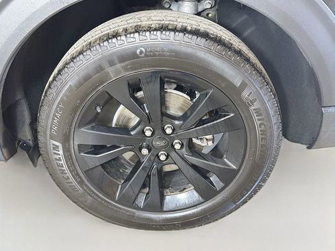 Used 2023 Ford Explorer XLT w/ Equipment Group 202A AWD/4WD image 20