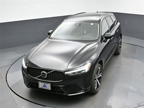 Used 2023 Volvo XC60 B6 Ultimate w/ Protection Package Premier image 46