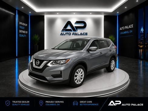 Used 2018 Nissan Rogue S FWD image 1